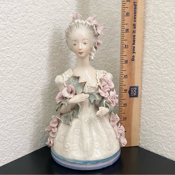 Vintage 40s/50s CORDEY #5054 Victorian Lady With Roses 9” Porcelain Figurine - Picture 10 of 16